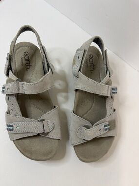 Earth Origins Light Taupe Suede Strap Sandals